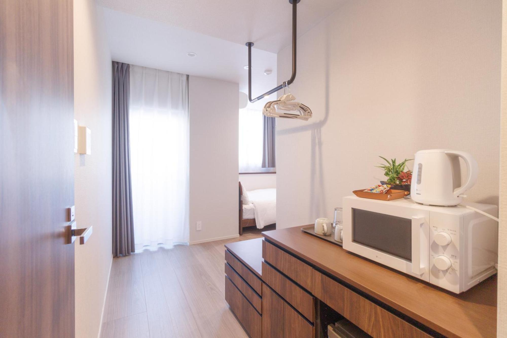 Apartment Lang亀戸 #ハロウィン #紅葉 #ビジネスホテルよりも広い26平米 #亀戸駅徒歩4分 #全館wifi #チェックアウトのみ清掃あり#清掃料込み #netflixキット見放題 #アイロン貸出 #ディズニーランドにも便利なアクセス #秋葉原附近酒店 *
